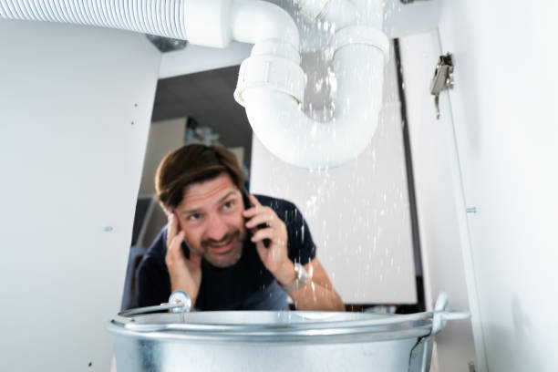  Maine, WI Plumbing Pros